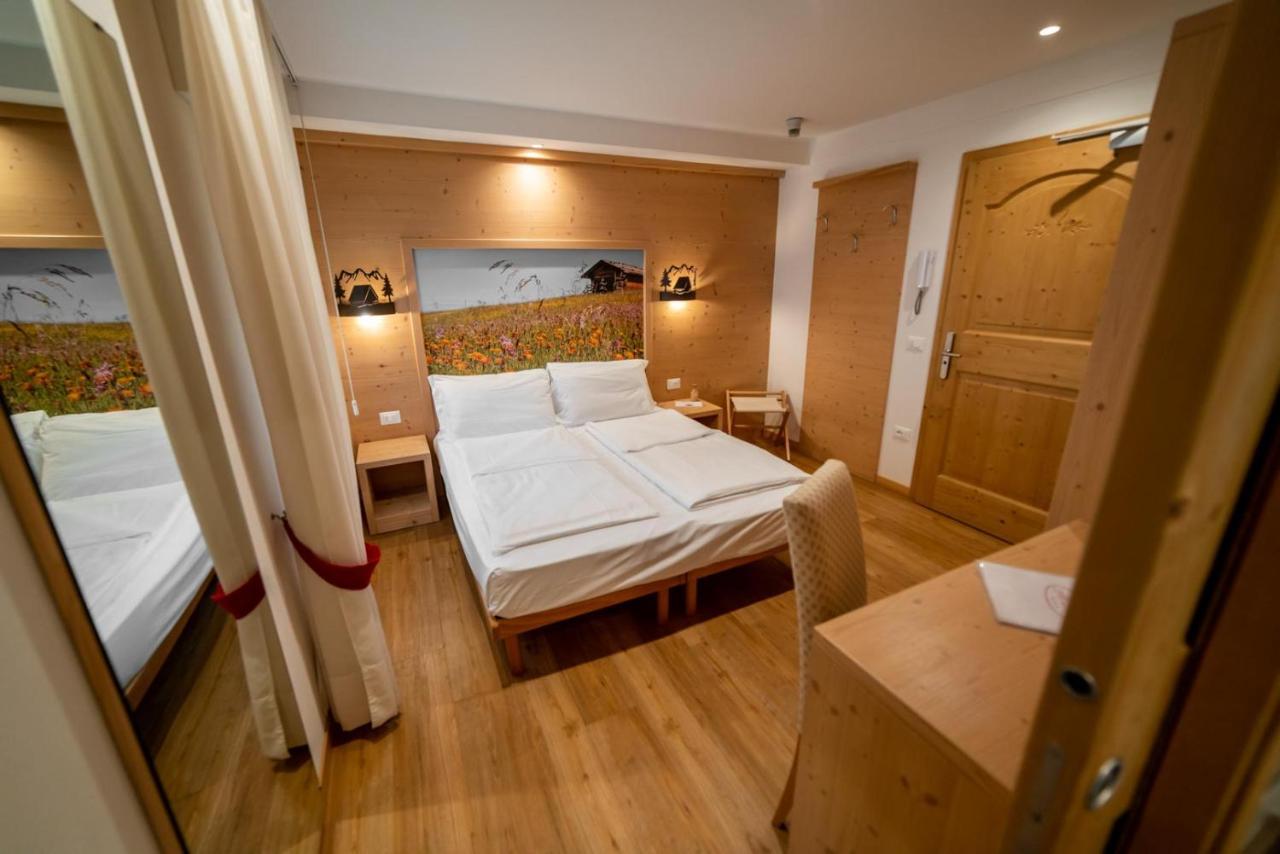 Al Sole Mountain Chic Hotel Folgaria Szoba fotó