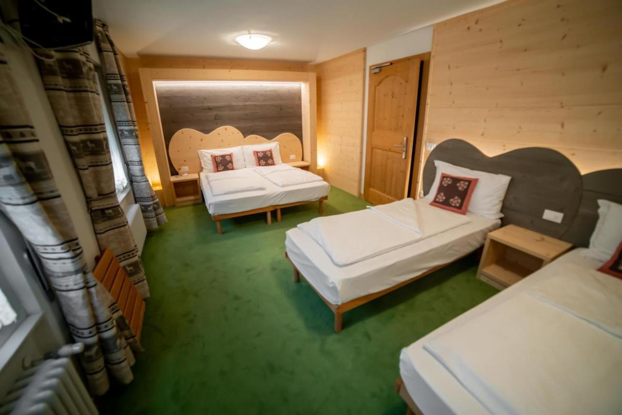 Al Sole Mountain Chic Hotel Folgaria Szoba fotó